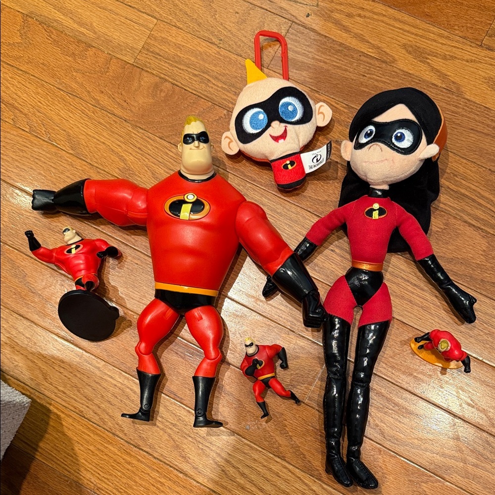Superhero Family Action Figure and Plush Set - Red and Black